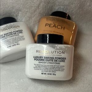 Revolution Luxury Baking Powder Set in White and Peach